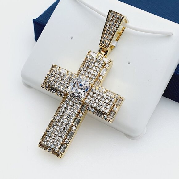 14K Gold Plated Cubic Zircon Pendant, EVBRS508 - Picture 2 of 9